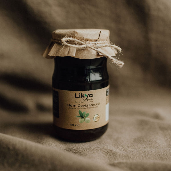 Grüne Walnussmarmelade — LIKYA