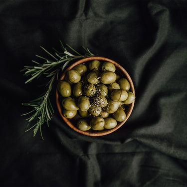 Grüne Oliven